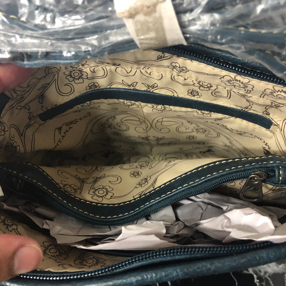 Montana West Fringe Crossbody Aztec Collection - Picture 5 of 5